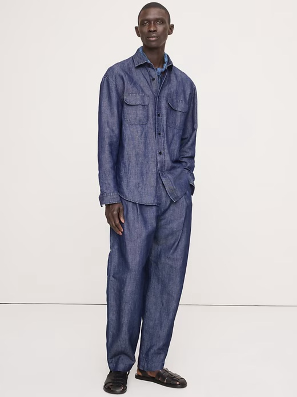 NWT! BANANA REPUBLIC MEN’S LOOSE CHAMBRAY PLEATED PULL-ON PANT - SMALL 🧲